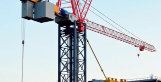 Подъем с умом: как не ошибиться с выбором строительного крана