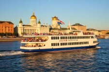Прогулка на корабле в Питере: как увидеть город с воды и прочувствовать его по-новому