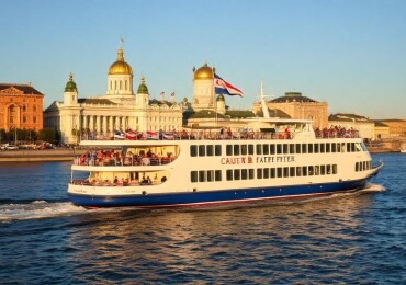 Прогулка на корабле в Питере: как увидеть город с воды и прочувствовать его по-новому